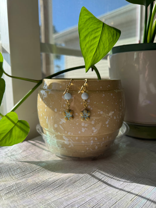 Dainty Flower Earrings - Aquamarine